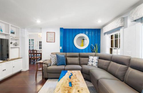 Yarmouth Port Casa | Shopping Restaurants 6 mins to Beach AC