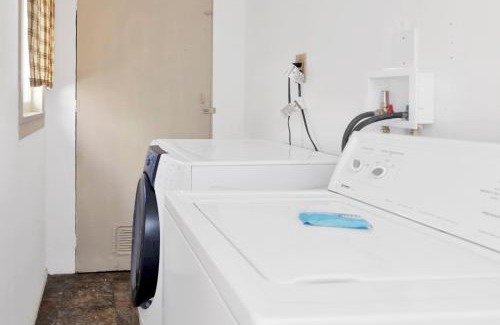 Big Bear Lake Casa | Shore Acres Lodge-451 by Big Bear Vacations