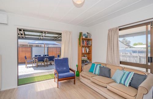 Whangamata Casa | Shore Beats Work - Whangamata Holiday Home
