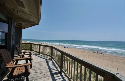Buxton Cabaña | Shore Break Cottage- Steps to Beach- Incredible Views- Community Pool