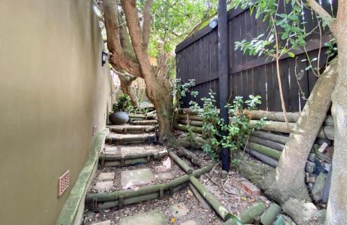 Paradise Beach Casa | Shore Enuff - Ocean and Garden View
