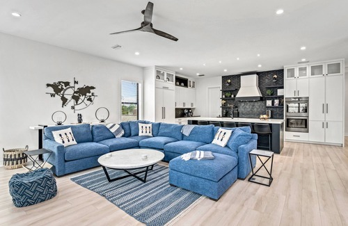 Sarasota Casa | Shore is Something | 5000sqft, Walk to Lido Beach, Bike to St Armand Circle