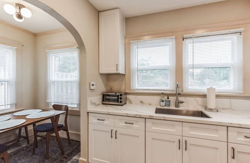 Point Loma Heights Casa | Shore Thing in San Diego.