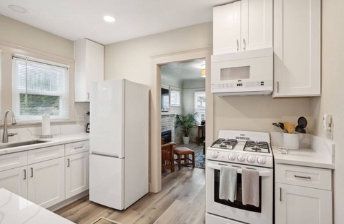 Point Loma Heights Casa | Shore Thing in San Diego.