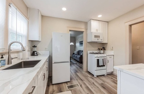 Point Loma Heights Casa | Shore Thing in San Diego.