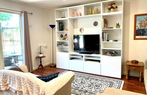 Henley Beach Apartamento | Shore to Please 1 bdrm loft apt Beach Wifi