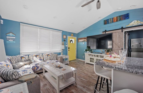 Villas Casa | Shore Tranquility, 1 block to the Bay
