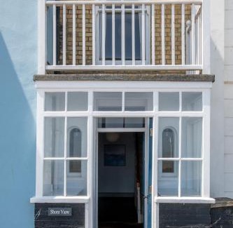 Aldeburgh Casa | Shore View, Aldeburgh - A lovely Seafront House on famous Crag Path with uninterrupted Beach Views - Aldeburgh Coastal Cottages