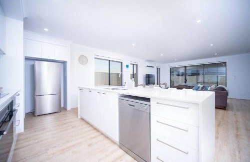 Dunsborough Casa | Shoreacres Retreat - Your next holiday in paradise