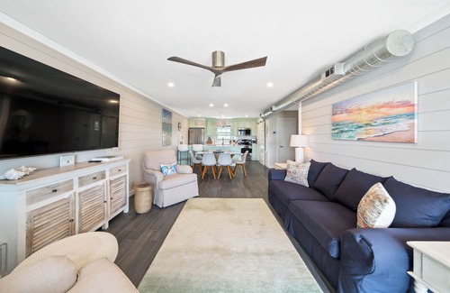 Inlet Beach Casa | Shoreline Breeze | Steps to the Beach | Beautiful views from 2nd and 3rd balconies