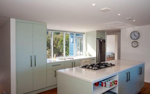 Tutukaka Casa | Shoreside - Tutukaka Holiday Home