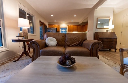 Shoreview Casa | Shoreview Lakeside Cottage