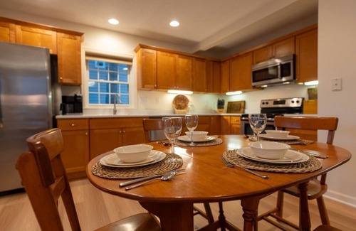 Shoreview Casa | Shoreview Lakeside Cottage