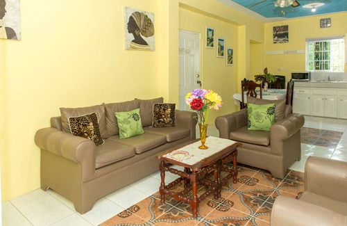 Rhyne Park Village Casa | Corto y largo plazo, casa de vacaciones. Mínimo dos noches.