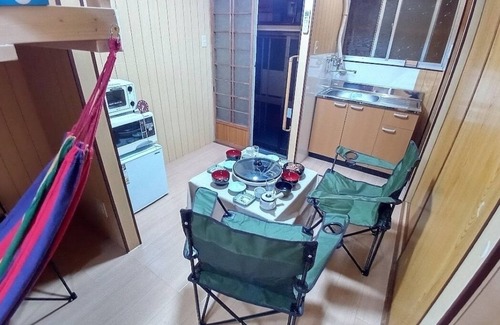 Minato Apartamento | Short distance to USJ and the planned Expo site. Wooden log house style room 1F