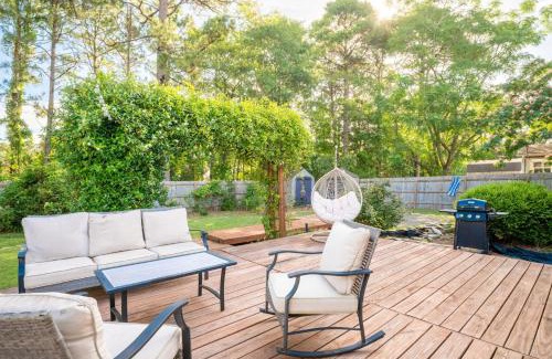 Silver Lake Casa | Short Drive to Downtown or the Beach 907 Brewster Lane