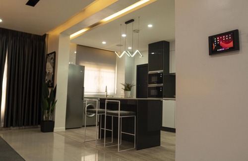 Ofin Apartamento | Short-let apartment with an in-house cinema in Lekki