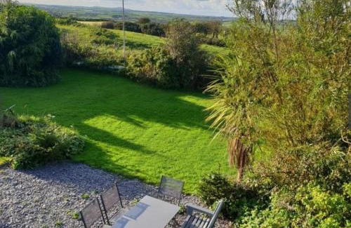 Llanerchymedd Casa | Short & Sweet Alpaca Retreat
