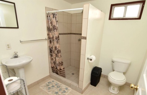 San Felipe Casa | Short walk to pool and private beach