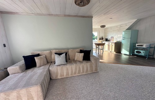 Ocean Bluff-Brant Rock Casa | Short walk to the beach! See & hear the ocean in the distance. Great living area