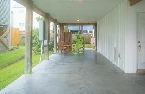 Wilmington Beach Casa | Short Walk to the Beach - Perfect for Multi-Family Stays