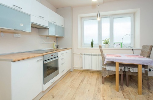Muranow Apartamento | ShortStayPoland Solidarnosci B8