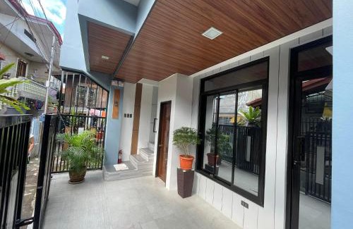 Cogon Casa | SHOWMECAS Alley Stay