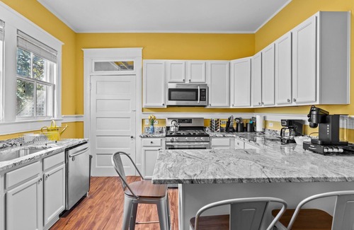 Wilmington Historic District Casa | Showstopper 3 BD heart of downtown historic district. No cleaning fee!