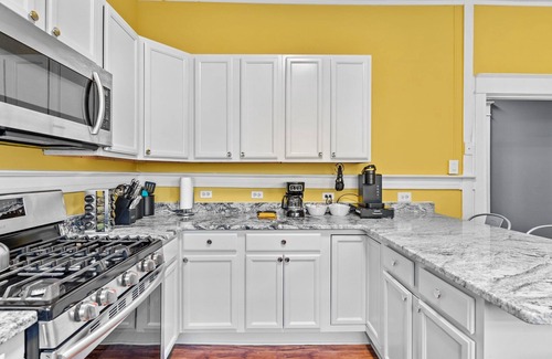 Wilmington Historic District Casa | Showstopper 3 BD heart of downtown historic district. No cleaning fee!