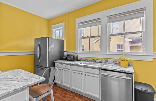 Wilmington Historic District Casa | Showstopper 3 BD heart of downtown historic district. No cleaning fee!