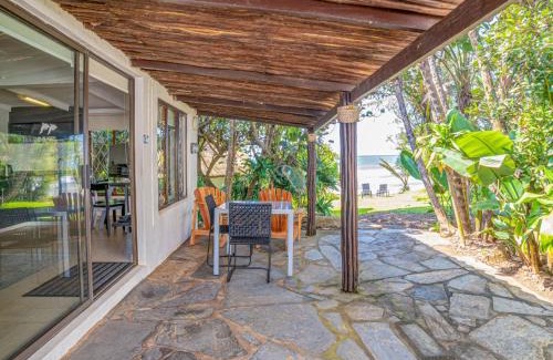 Umhlali Beach Apartamento | Shrimp Lane Cottages, Saw Sea Chalet