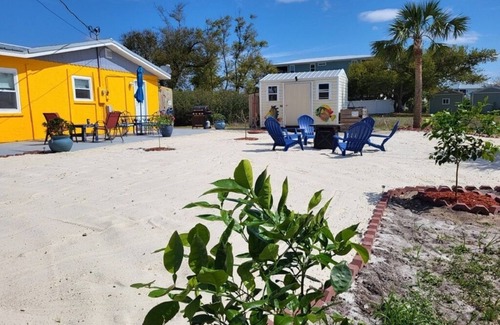 Mexico Beach Casa | Shuckers & Beaches! In Beautiful Mexico Beach, FL