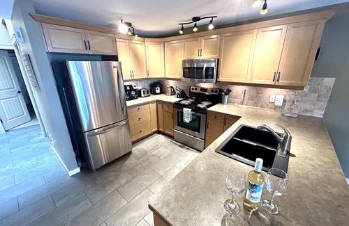 Scotch Creek Casa | Shuswap Lakeside Retreat - Scotch Creek, BC. Shuswap del norte