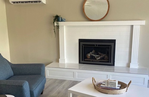 Blind Bay Casa | Shuswap Semi-lakefront Sleeps 15 3 Private Units in Listing Dock Buoy