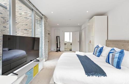 Docklands Villa | ShyVilla