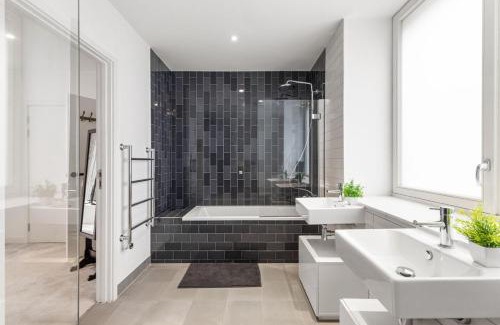 Docklands Villa | ShyVilla
