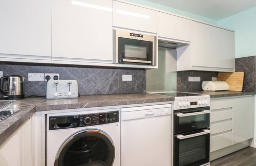 Beddgelert Casa | SI-YR-AFON, pet friendly, character holiday cottage in Beddgelert