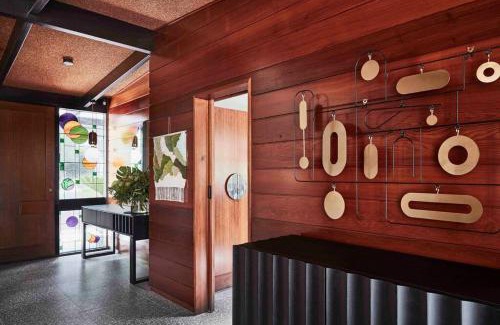Healesville Casa | Sibbel House- Luxurious Mid-Century Modern Home, Yarra Valley