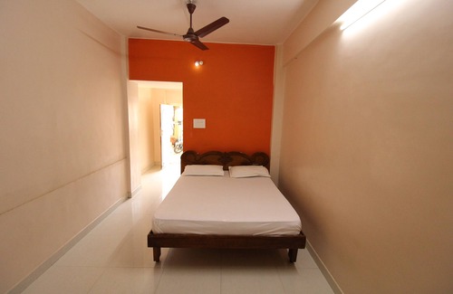 Gopalapuram Hotel | Sibi Lodge