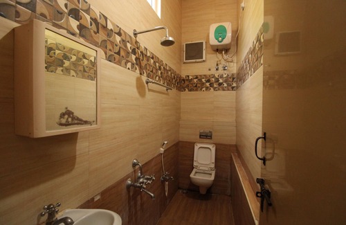 Gopalapuram Hotel | Sibi Lodge