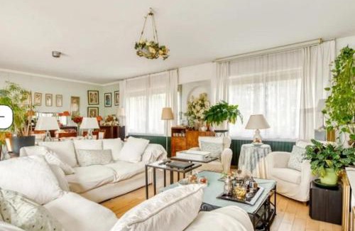 Charron Villa | Sicomnia