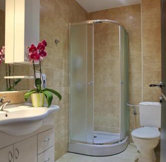 Zemun Hotel | Side One Design Hotel Garni