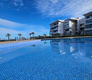 Lamharza Essahel Apartamento | Sidi Rahal Blue View, Beachfront wide seaview with pool