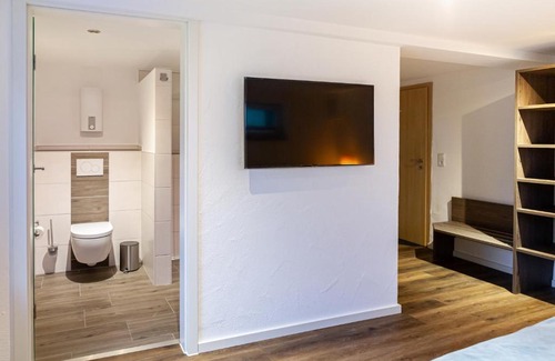Ellscheid Casa | Siebente - Gästezimmer Gans im Grünen