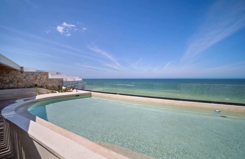 Miramar Apartamento | SIELA Oceanfront Luxury 4 BR Villa