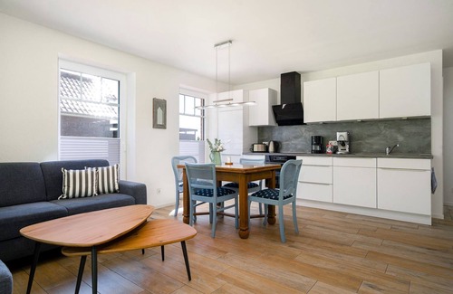 Eilsum Apartamento | Sielkieker - Neue 72qm Ferienwohnung für 4 Personen mit Terrasse Direkt am Wasser