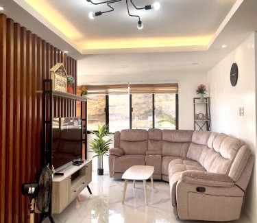 Binangonan Casa | Sierra Bay View Jacuzzi Overlooking Roofdeck