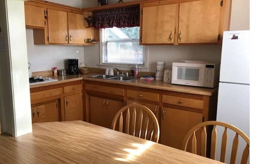 Kernville Cabaña | Sierra Cottage