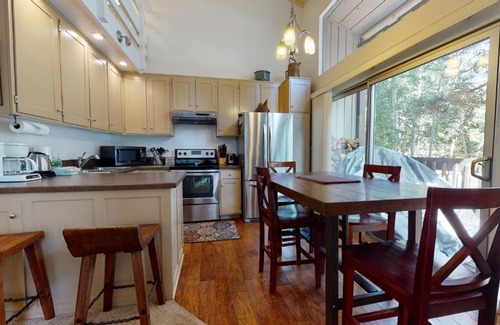 Mammoth Lakes Apartamento | Sierra Park Villas #11 condo