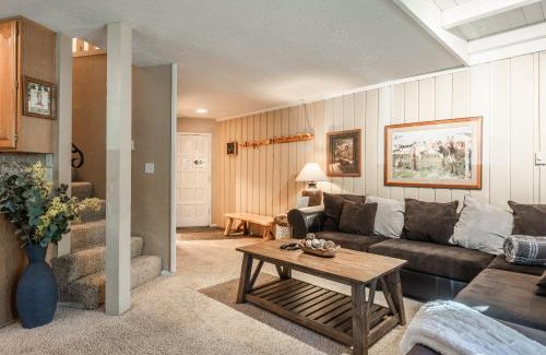 Mammoth Lakes Casa | Sierra Park Villas #76, Updated 1 Bedroom + 2 Lofts, 2 Bath, Sleeps 6!